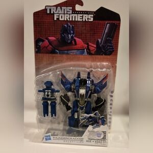NEW Hasbro Transformers Generations Decepticon Thundercracker 2014